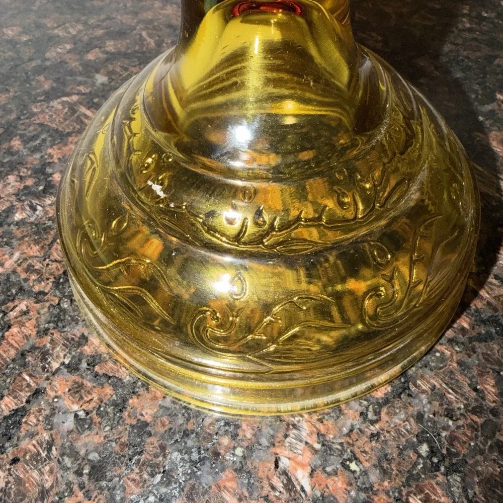Vintage Pair of Depression Glass P&A Oil Lamp Globe Green Yellow‎ Risdon Company